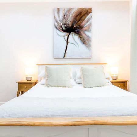 Spacious 4Br House, 2 En Suites With Garden & On-Site Parking Maidstone Exteriör bild
