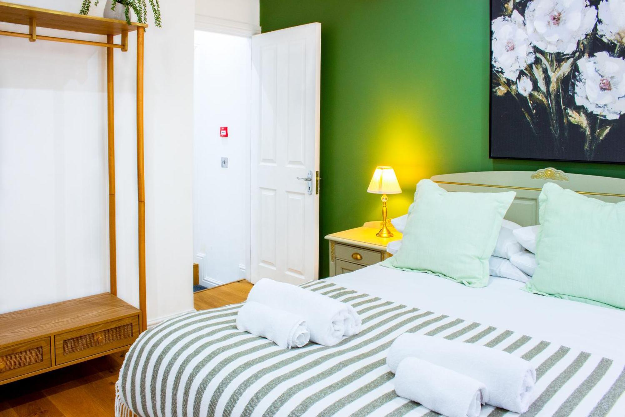 Spacious 4Br House, 2 En Suites With Garden & On-Site Parking Maidstone Exteriör bild